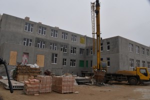 Строительство двух детских садов в Ленинском районе Астрахани завершат летом 2021 года
