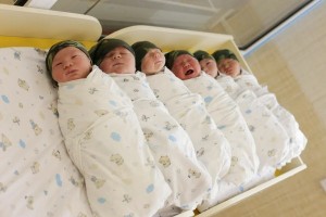 В Астрахани в День защитника Отечества родились 6 мальчиков