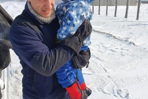 Троих детей эвакуировали из автомобиля в Корсаковском районе Сахалинской области