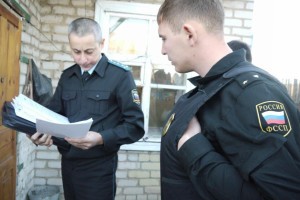 В Астраханской области арестовали многодетную мать за неуплату алиментов