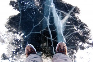 Лёд на астраханских водоёмах опасен: МЧС сообщает о резком потеплении