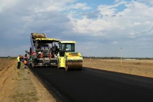 В Астраханской области выбирают  подрядчиков для ремонта дорог по нацпроекту