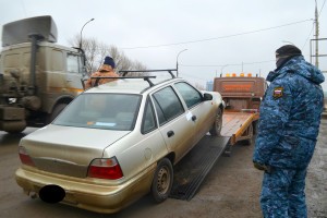 В рейдах на мостах Астрахани приставы собрали с должников более 210 тысяч рублей