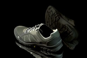 Астраханец потерял 350 тысяч рублей при заказе спортивной обуви в Интернете
