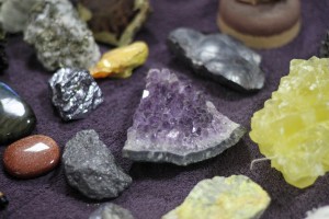 В Астрахани прикоснулись к редким минералам уникальной коллекции