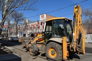 В Астрахани приступили к ремонту улиц Королёва и Максаковой