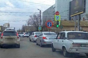 В Астрахани сняли установленный по ошибке дорожный знак