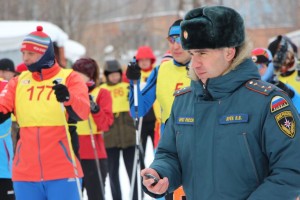 В Новосибирске прошел чемпионат по лыжным гонкам среди пожарных и спасателей