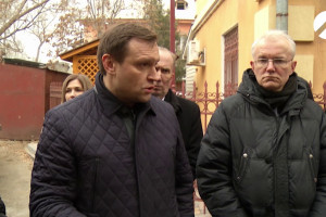 «Дрова в топке»: Госдума проверяет в Астрахани скандальную ситуацию с аварийными домами