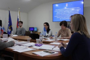 В Астрахани прошло первое заседание оргкомитета по проведению предварительного голосования