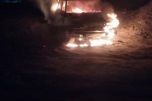 Ночью в Астраханской области сгорел автомобиль