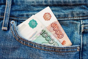 В Астрахани товаровед магазина по актам недостачи присвоил 220 тысяч рублей