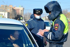 В Астрахани арестовали маршрутное такси и «Мерседес-Бенц»