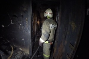 В Астрахани при пожаре пострадал мужчина