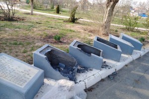 В Астраханской области вандалы разрушили мемориал героям Великой Отечественной войны