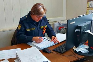 Арест квартиры заставил астраханку оплатить более 740 тысяч рублей долга