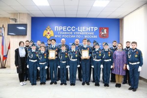 За грамотные действия во время пожара в московской гостинице кадеты отмечены МЧС России