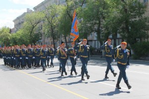 Сотрудники Астраханского УМЧС приняли участие в репетиции Торжественного шествия
