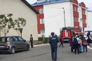 Астраханская полиция поделилась подробностями происшествия в школе на Солянке
