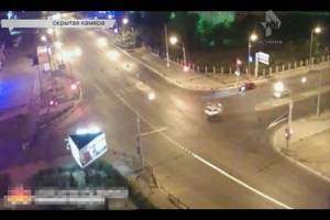 В Астрахани столкнулись два автомобиля