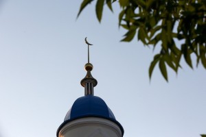 Астраханский губернатор поздравил мусульман с праздником Ураза-байрам