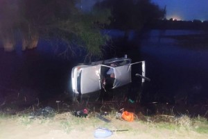 В Астраханской области водитель «Лады» опрокинулся в водоём и утонул