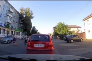 Астраханские водители жалуются на пешеходов-нарушителей