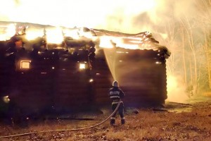 Ночью в Астраханской области произошёл крупный пожар
