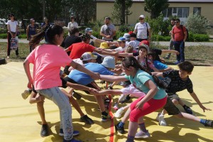 Ко Дню защиты детей сотрудники  астраханского УФСБ организовали спортивный праздник
