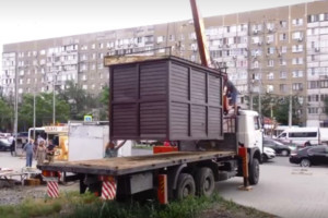 Власти Астрахани снесли в Кировском районе больше 20 незаконных ларьков