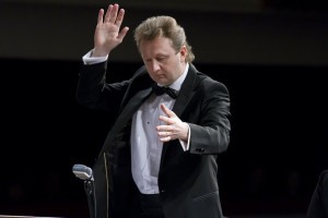 В Казахстане астраханский дирижёр  принял участие в концерте классической музыки