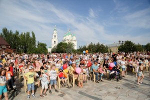 В Астраханской области «Неделя добрых дел» завершилась концертом в кремле