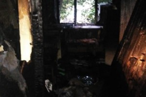 Три квартиры сгорели в доме под Астраханью