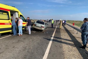 Под Астраханью пассажирская «газель» врезалась в автомобиль: есть пострадавшие