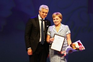 Астраханских медиков поздравили и наградили