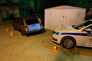 В Астрахани автоледи без водительских прав сбила парня во дворе