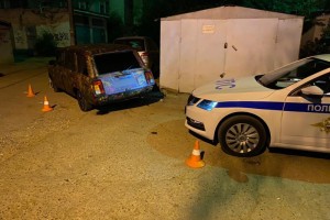 В Астрахани девушка без прав сбила пешехода во дворе