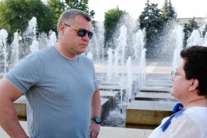 Игорь Бабушкин лично проверил работу фонтанов в&#160;Астрахани