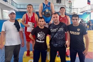 Астраханские юноши выиграли серебро в борцовском турнире «Олимпийские надежды»