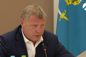 Решение острых проблем жителей Икрянинского района на контроле у губернатора