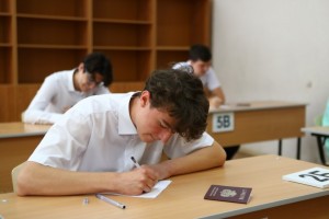 В Астраханской области 14 выпускников написали ЕГЭ на 100 баллов