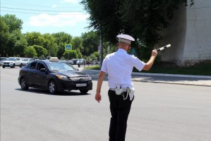 В Астрахани водителей такси штрафуют за отсутствие масок