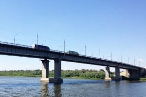 В Астрахани спасатели нашли в Волге тело прыгнувшего с моста мужчины