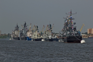На День ВМФ астраханцы увидят рейдовые катера с цветными фонтами и салют