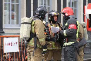 Новосибирские пожарные провели учения в академическом театре оперы и балета