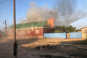 Утром в Астраханской области произошёл крупный пожар жилого дома