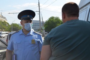 В Астрахани приставы арестовали  удостоверение водителя