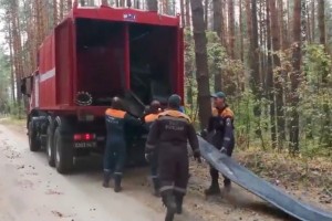 В Нижегородской области сотрудники МЧС России продолжают борьбу с огнем