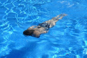 Соцсети: астраханку травмировал насос в бассейне