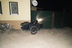 Под Астраханью водитель мотоцикла напал на полицейских